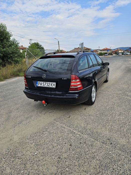 Mercedes-Benz C220