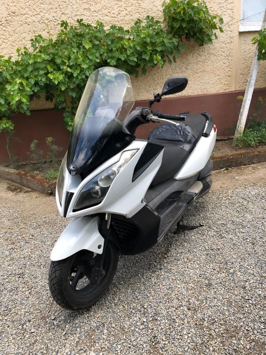 Scuter Kymco 300