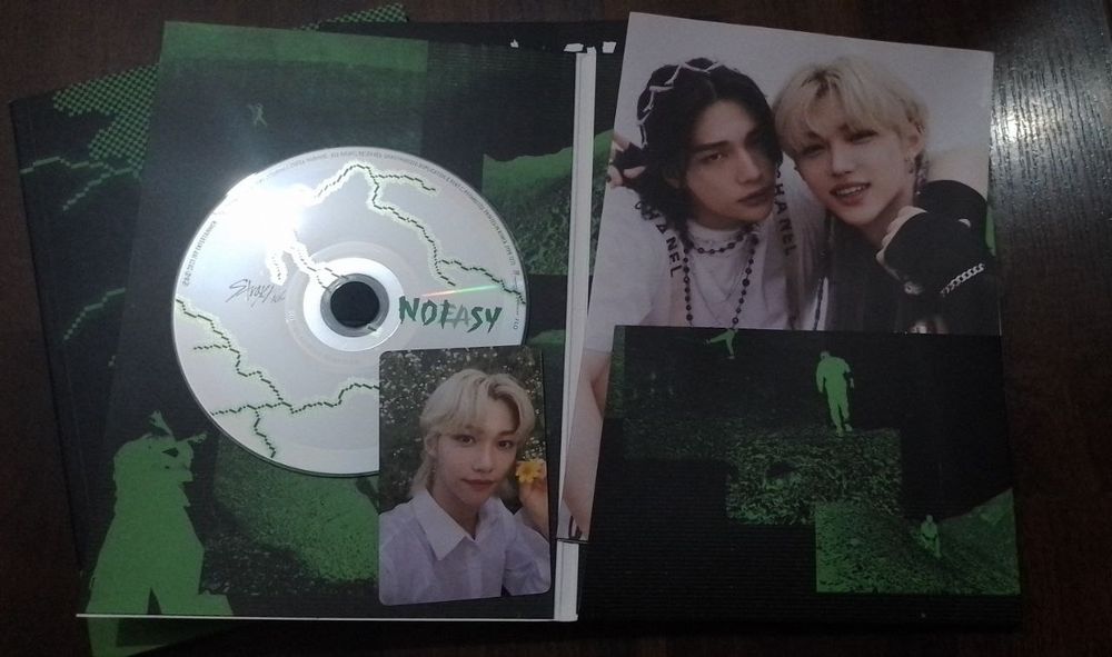 Официальные альбомы Южно Корейской мужской группы Stray Kids