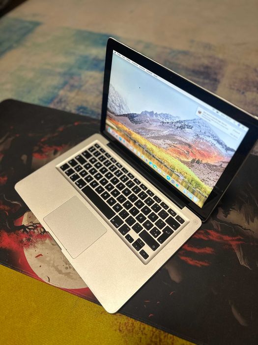 laptop macbook pro 2011, core i7, 4 gb, hdd 320 gb