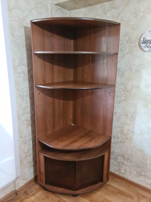 Тумба Угловая под ТВ с полками