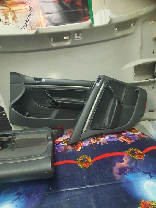 Retapitez cu piele naturala scaune auto sau de birou