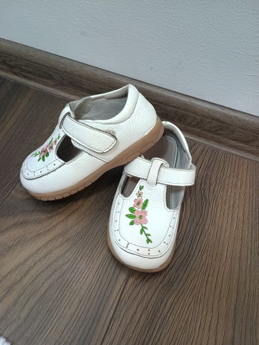 Pantofi piele fetita