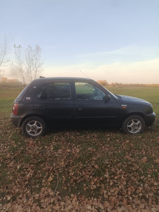 Nisan march Нисан Марч