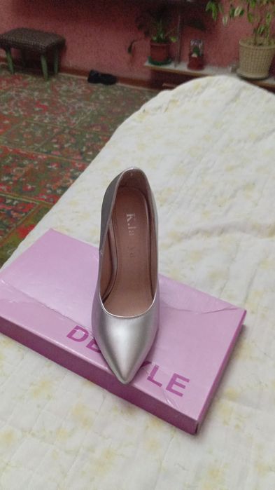 Продаётся обувь 33 размер