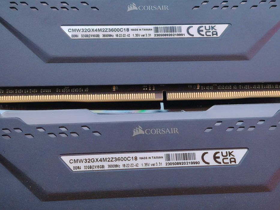 Рам памет Corsair Vengeance RGB Pro 32GB (2x16GB) DDR4 3600Mhz