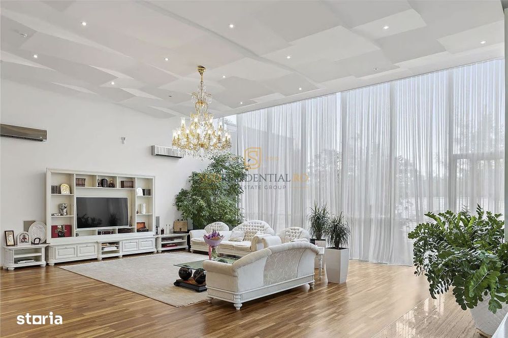 Vila exclusivista cu piscina, sauna si crama, 479.27 mp, langa padure