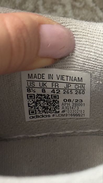 Adidas кроссовки
