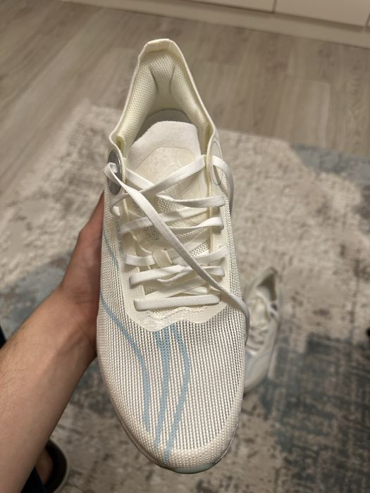 Проффесиональные беговые кросовки от бренад Li-Ning