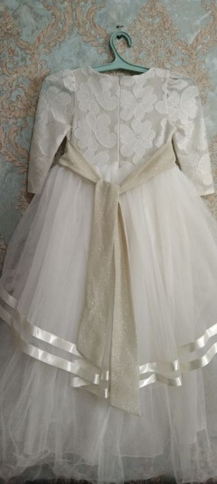 Продается платье