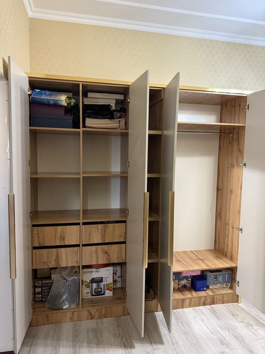 Шкаф универсальный прихожка спальня