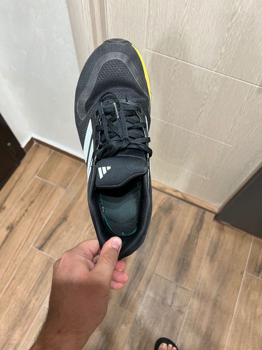 Маратонки adidas