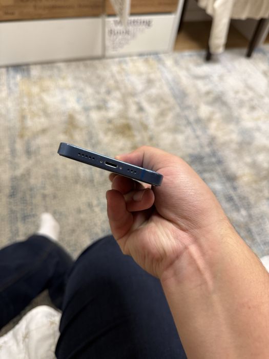 Продам iphone 13 256gb