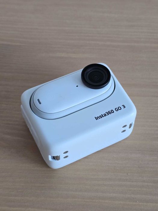 Camera actiune: Insta360 Go 3 (2.7k, 64Gb)