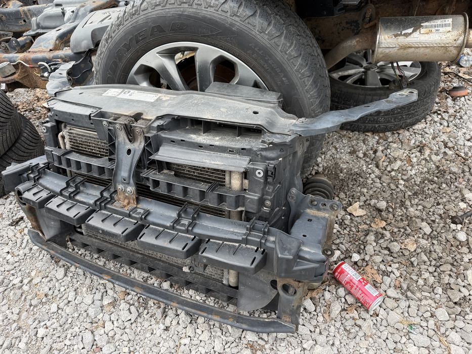 Маска с радиатори перка и греда Volkswagen Golf 6 2.0tdi