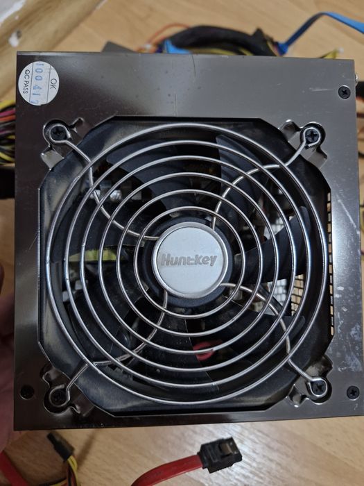 Продам блоки питания Huntkey 450W