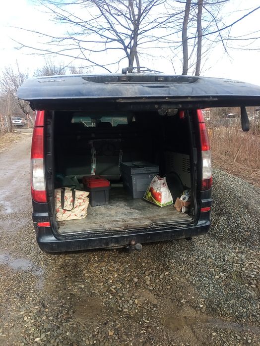 Vând Mercedes Vito