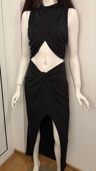 Комлект от пола с цепка с бюстие