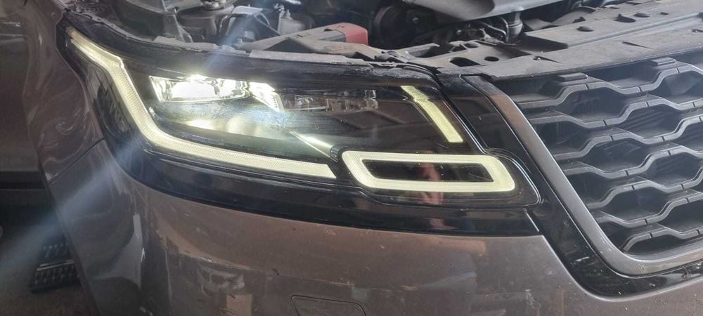 Far faruri stanga dreapta full led matrix Range Rover Velar europa