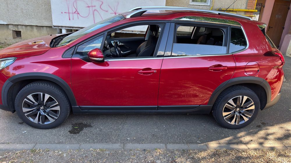 Peugeot 2008 1.2 PureTech Allure