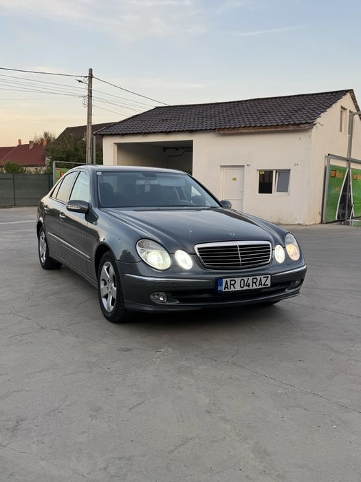 Mercedes-benz e class w211