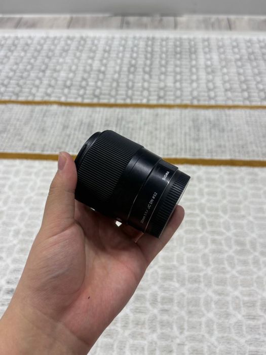 Sigma 30mm f1.4 krch