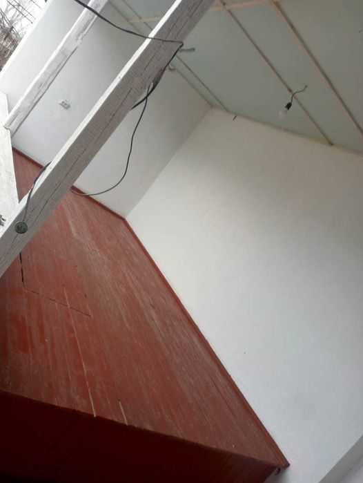 Uy sotiladi. Дом продаётся