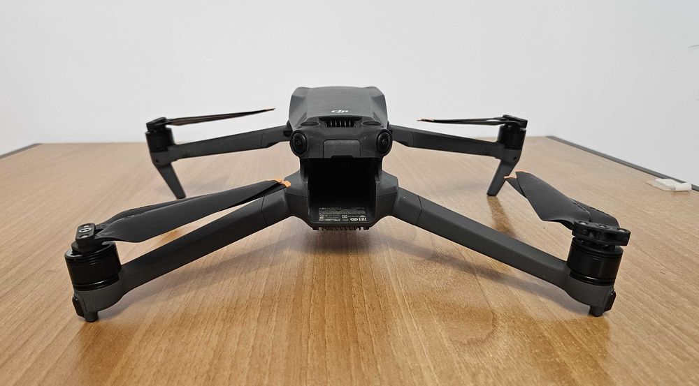 Drona DJI Mavic 3
