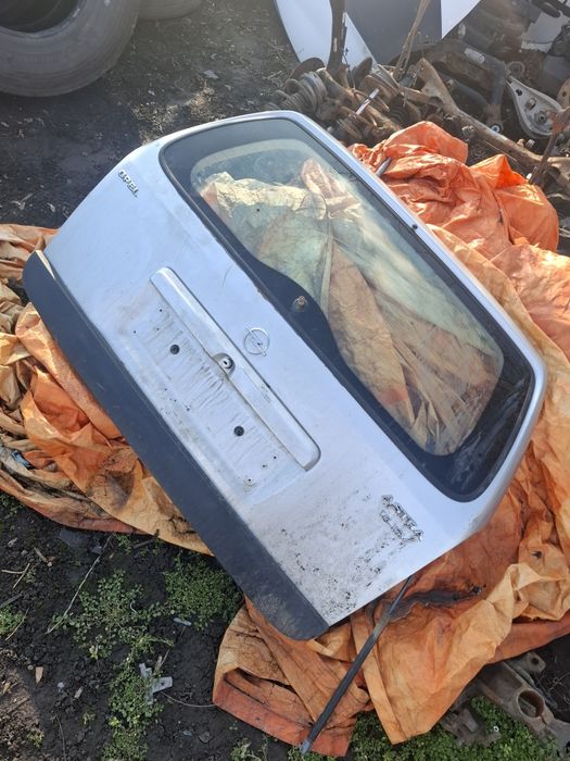 Vand haion complect +luneta opel astra g breack