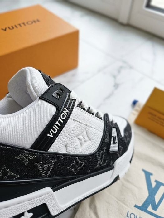 Adidasi LV Trainers Clasic - Negru-Alb - FULL BOX - Calitate PREMIUM