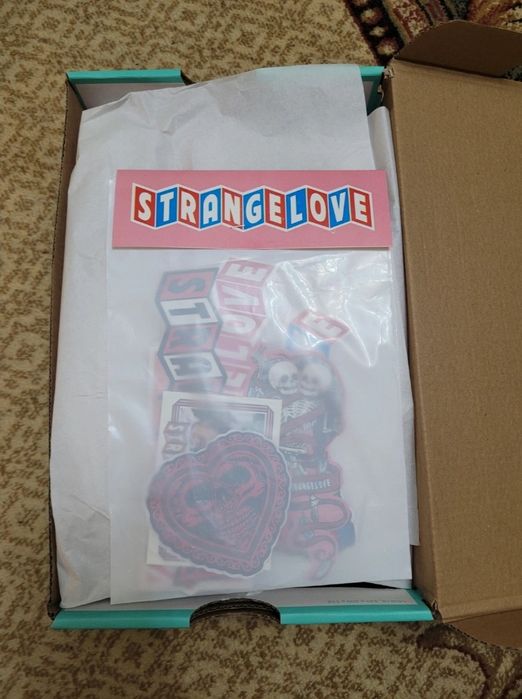 Nike SB Strange Love