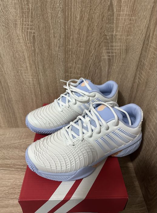 Adidasi K-Swiss pentru tenis