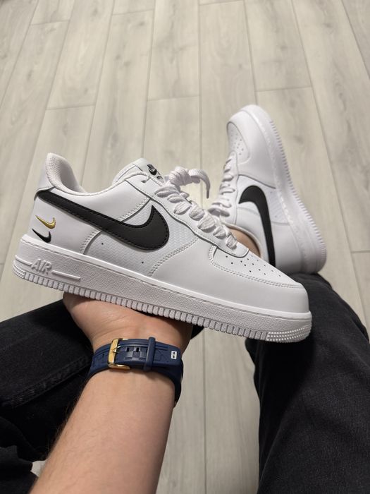 Adidasi Barbati Nike Air Force 1 Alb & Negru!