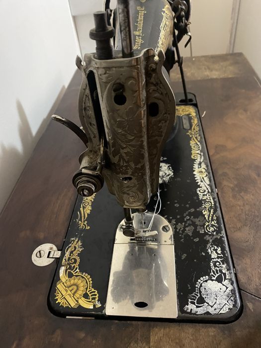 Masina de cusut SINGER in stare impecabila