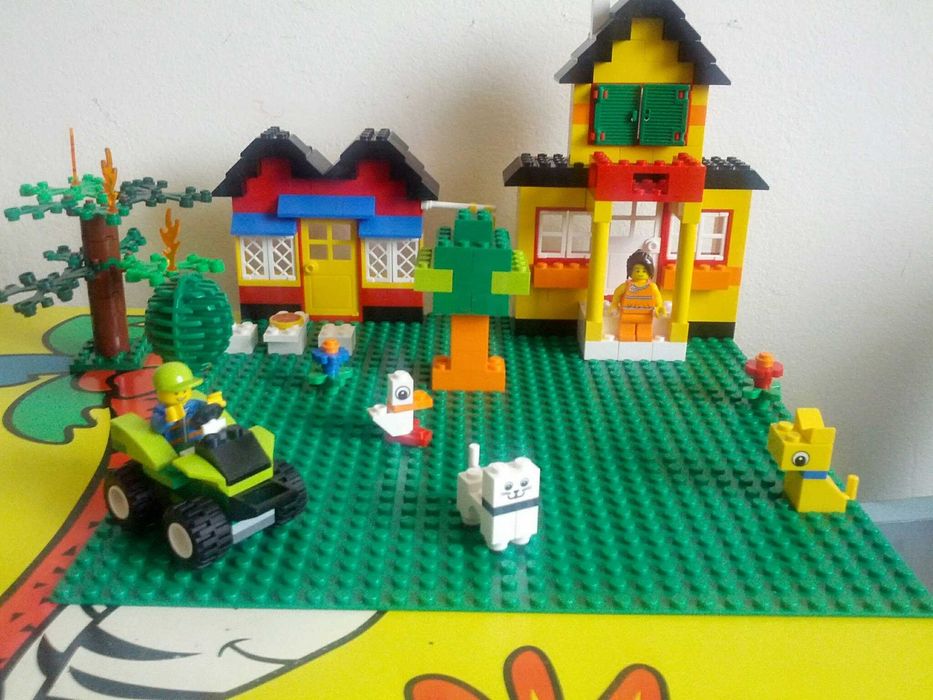 Lego diferite imagini de asamblat