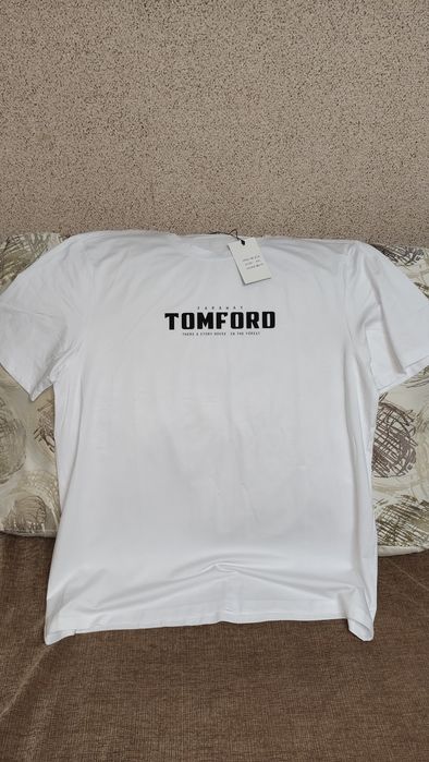 Футболки Tommy Hilfiger и Tom Ford другие