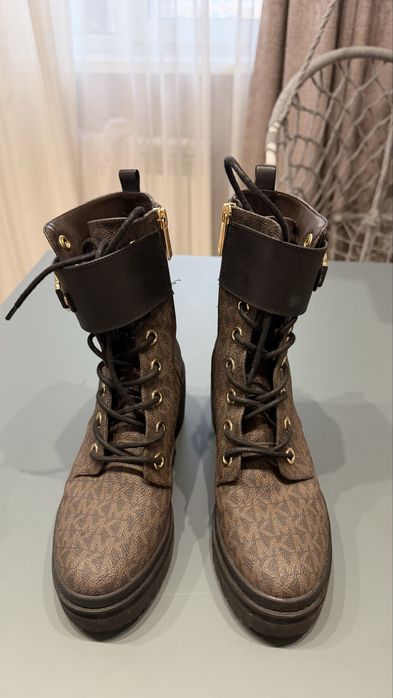 Ботинки  майкл корс