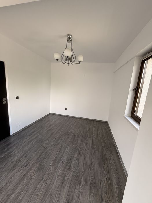 Vand Apartament 3 camere