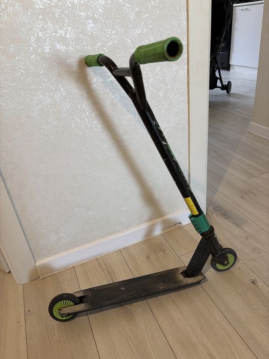 Самокат трюковой