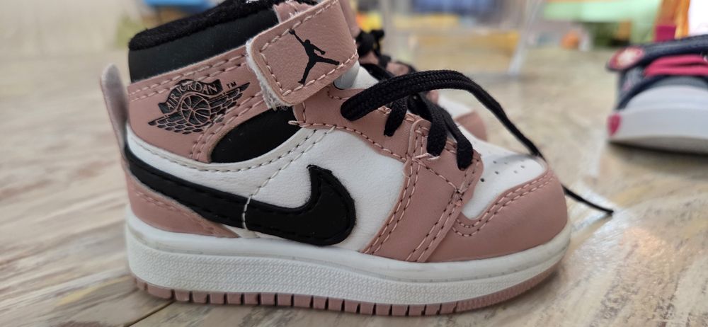 Бебешки обувки размер 19-20