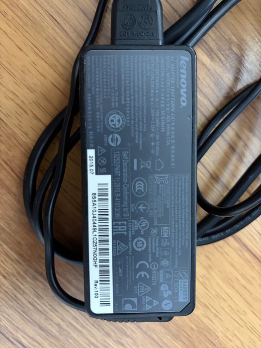 Оригинално зарядно за лаптоп Lenovo