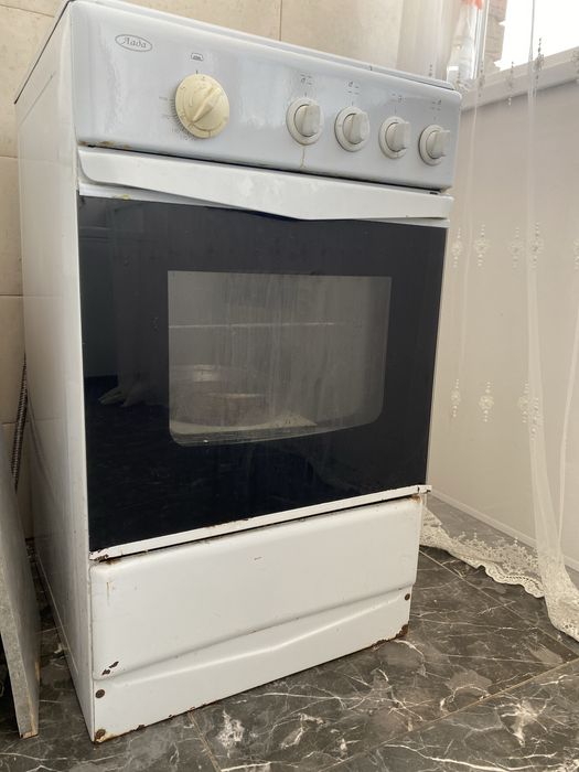 Продам газ плиту
