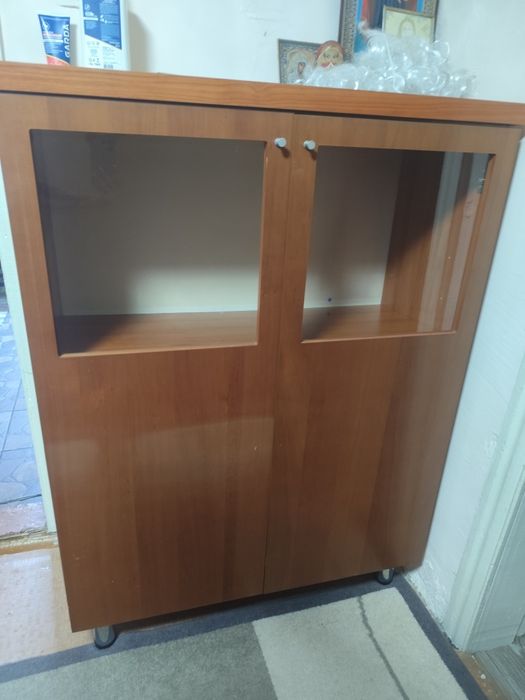 Продам два одинаковых шкафа