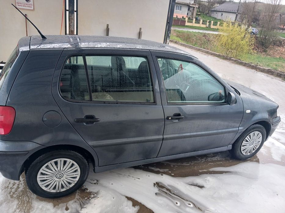 Vând masina 1. 4 Benzina sau schimb