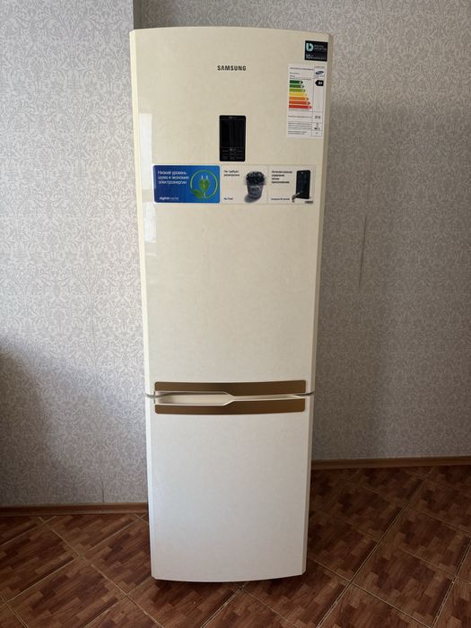 Продам холодильник Samsung