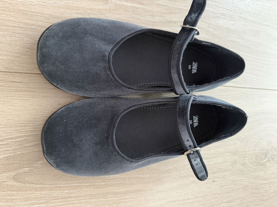Balerini Zara catifea marimea 30