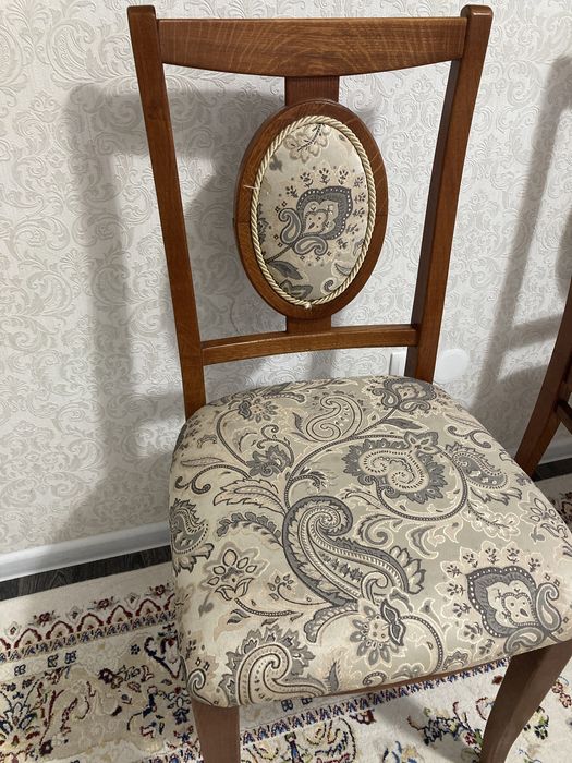 Продам стол со стульями