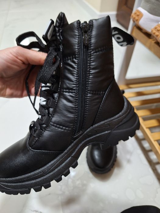 Детски черни боти