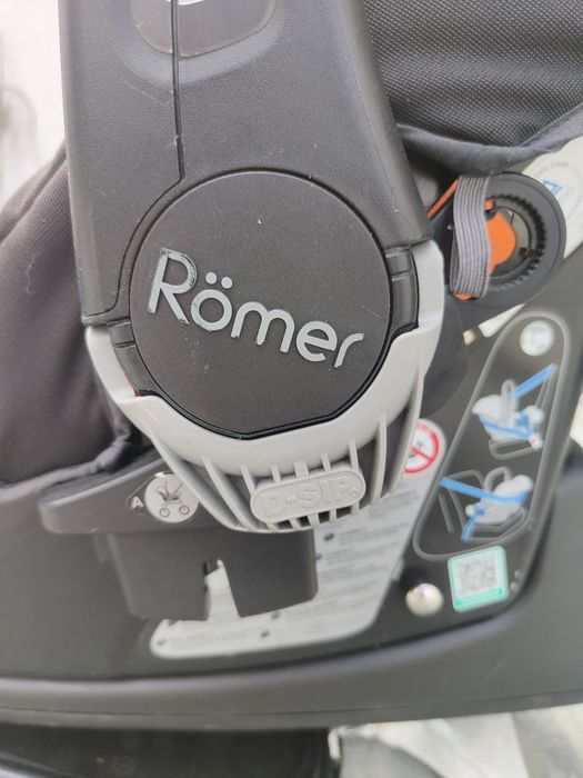 Scoica auto copii Romer 0 13 kg cu protectie laterala si isofix