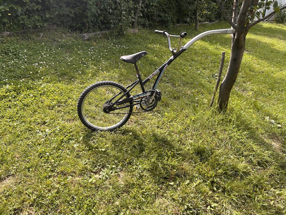 Atas bicicleta pentru copii